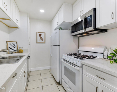 5700 Etiwanda Avenue - Photo Thumbnail 8
