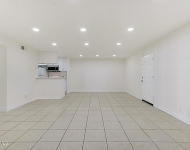 5700 Etiwanda Avenue - Photo Thumbnail 11