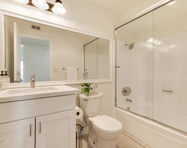 5700 Etiwanda Avenue - Photo Thumbnail 18