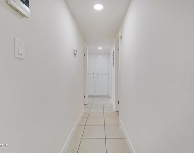 5700 Etiwanda Avenue - Photo Thumbnail 17
