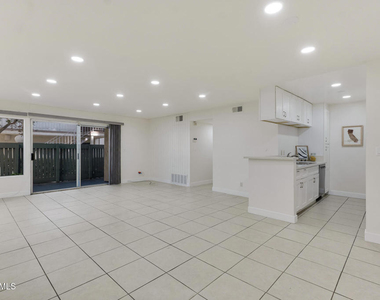 5700 Etiwanda Avenue - Photo Thumbnail 5