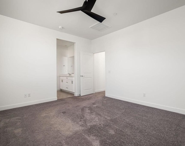 76305 Columbia Drive - Photo Thumbnail 12