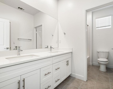 76305 Columbia Drive - Photo Thumbnail 18