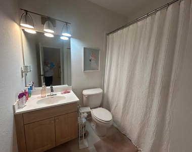12768 Westhampton Circle - Photo Thumbnail 18