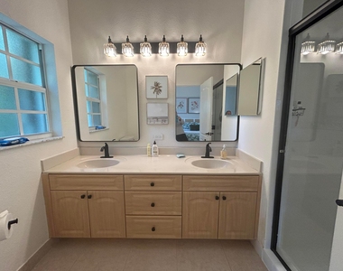 12768 Westhampton Circle - Photo Thumbnail 14