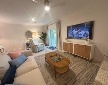 12768 Westhampton Circle - Photo Thumbnail 3