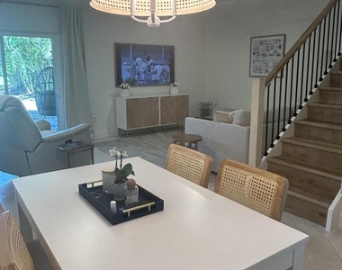12768 Westhampton Circle - Photo Thumbnail 8
