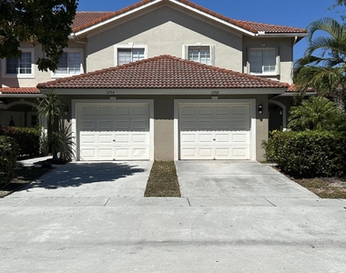 12768 Westhampton Circle - Photo Thumbnail 2