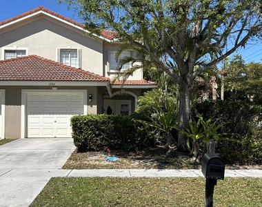 12768 Westhampton Circle - Photo Thumbnail 1
