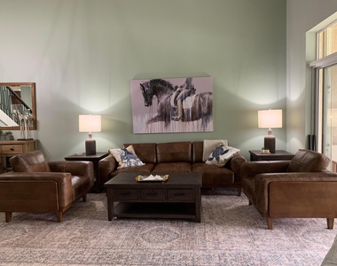 10667 Lake Shore Drive - Photo Thumbnail 9