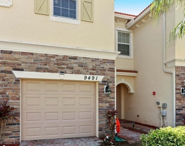 9491 Sw Merlin Court - Photo Thumbnail 3