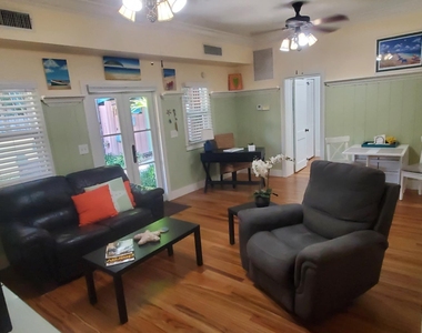 226 Ne 1st Avenue - Photo Thumbnail 4