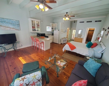 226 Ne 1st Avenue - Photo Thumbnail 6