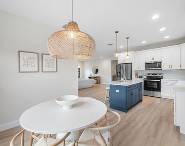 7606 S Olive Avenue - Photo Thumbnail 13