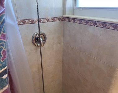 705 Lori Drive - Photo Thumbnail 28