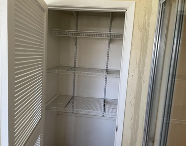 705 Lori Drive - Photo Thumbnail 24