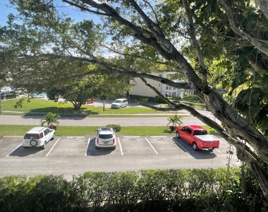 705 Lori Drive - Photo Thumbnail 23