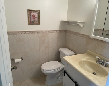705 Lori Drive - Photo Thumbnail 18