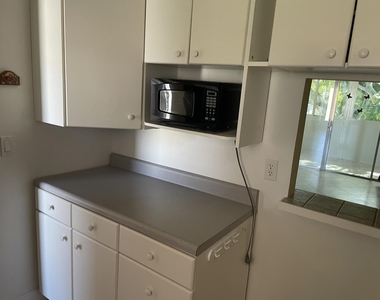 705 Lori Drive - Photo Thumbnail 33