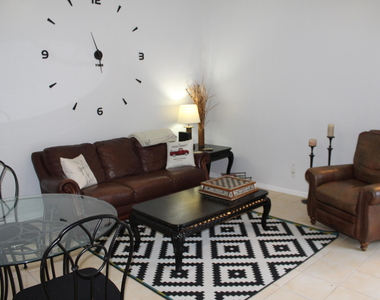 1509 Hawthorne Place - Photo Thumbnail 3