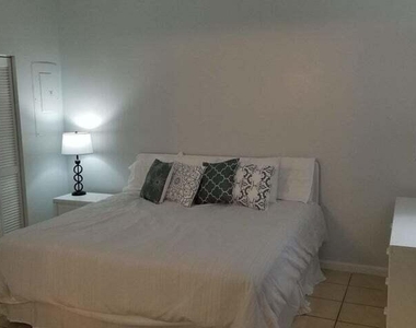 1509 Hawthorne Place - Photo Thumbnail 6