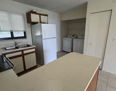 5045 Se Primrose Way - Photo Thumbnail 3