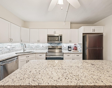 11000 S Ocean Drive - Photo Thumbnail 15