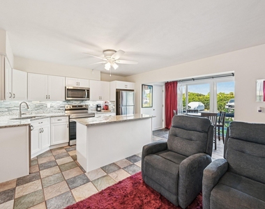 11000 S Ocean Drive - Photo Thumbnail 18