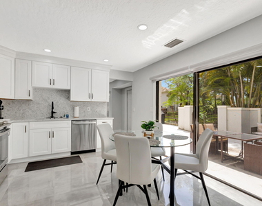 355 Prestwick Circle - Photo Thumbnail 19