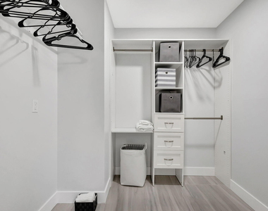355 Prestwick Circle - Photo Thumbnail 34