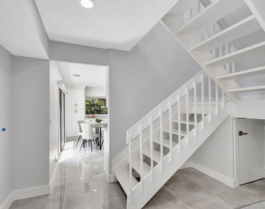 355 Prestwick Circle - Photo Thumbnail 25