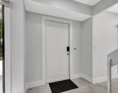 355 Prestwick Circle - Photo Thumbnail 9
