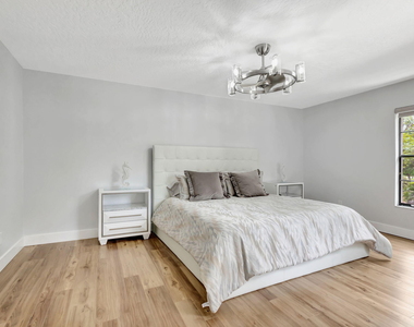 355 Prestwick Circle - Photo Thumbnail 28