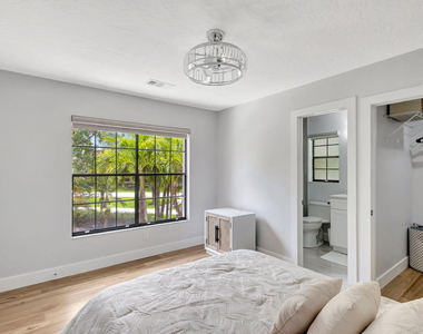 355 Prestwick Circle - Photo Thumbnail 36
