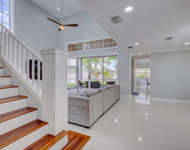 17 Selby Lane - Photo Thumbnail 32