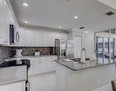17 Selby Lane - Photo Thumbnail 23