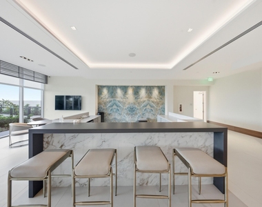 220 Lake Shore Drive - Photo Thumbnail 44