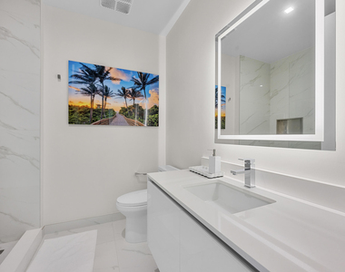220 Lake Shore Drive - Photo Thumbnail 32