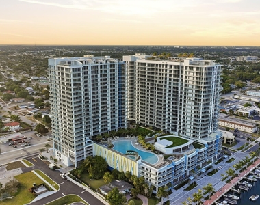 220 Lake Shore Drive - Photo Thumbnail 54