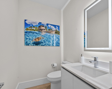 220 Lake Shore Drive - Photo Thumbnail 25