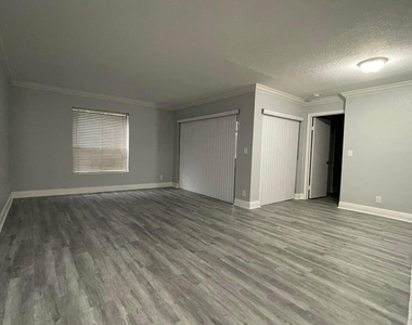 3427 Nw 47th Avenue Nw - Photo Thumbnail 11