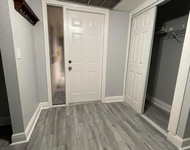 3427 Nw 47th Avenue Nw - Photo Thumbnail 1