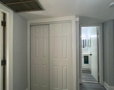 3427 Nw 47th Avenue Nw - Photo Thumbnail 16