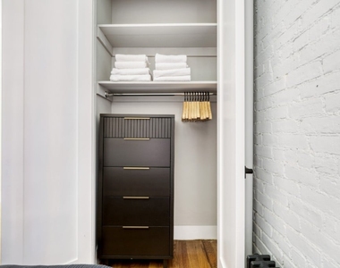 273 W 10th St - Photo Thumbnail 7