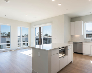 200 Quannapowitt Parkway - Photo Thumbnail 52