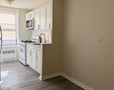 88th Avenue - Photo Thumbnail 5