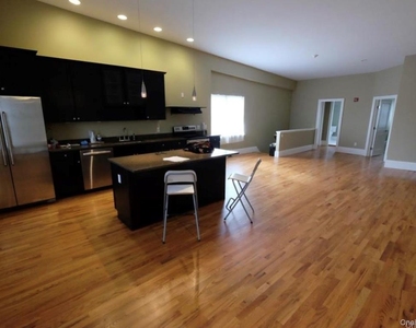 179 Main Street - Photo Thumbnail 5