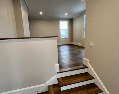 19 Hudson Terrace - Photo Thumbnail 7