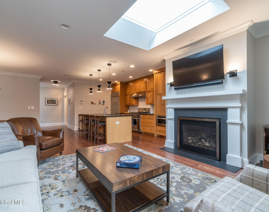 37 Henry Street - Photo Thumbnail 9