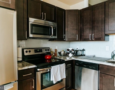 1430 South Street - Photo Thumbnail 2